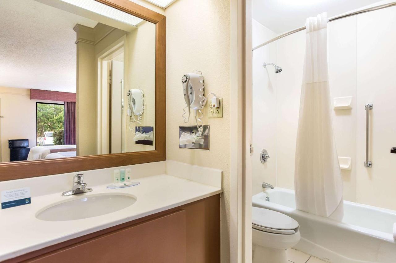 Quality Inn - Hamilton Place Chattanooga Kültér fotó